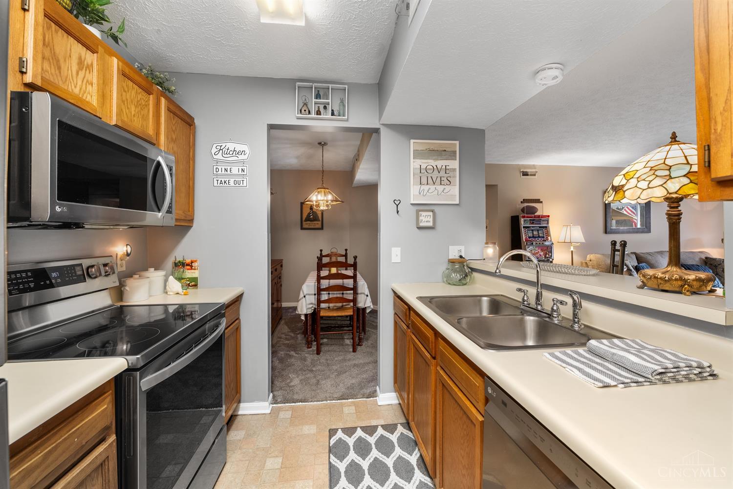3225 Heritage Square Drive 23