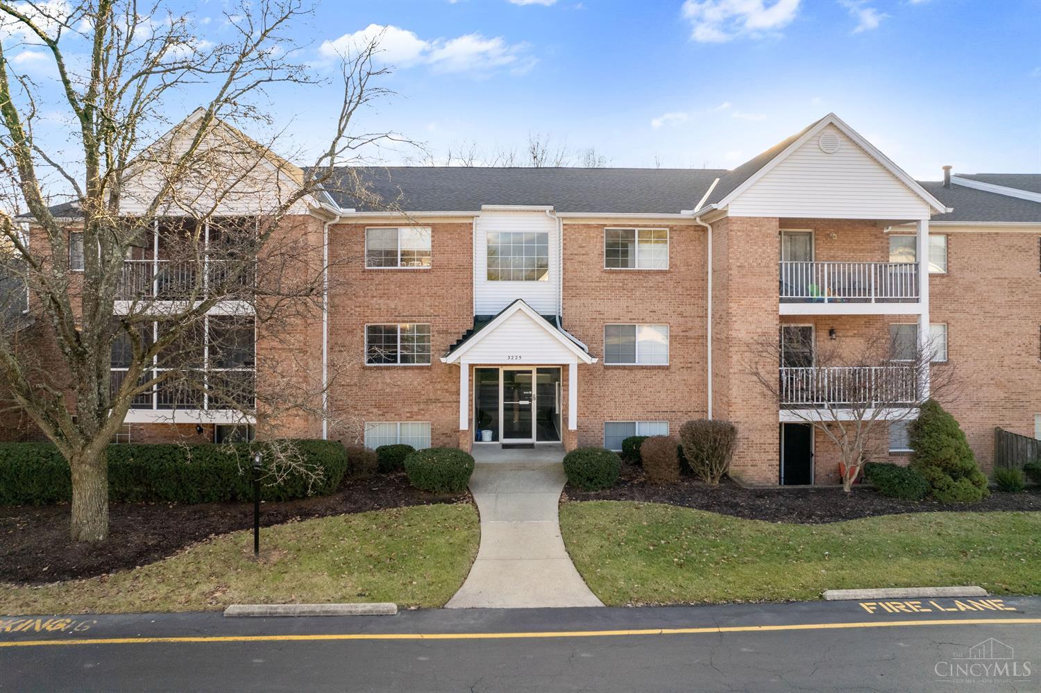 3225 Heritage Square Drive 23