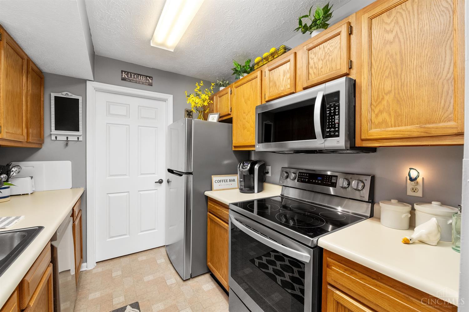 3225 Heritage Square Drive 23