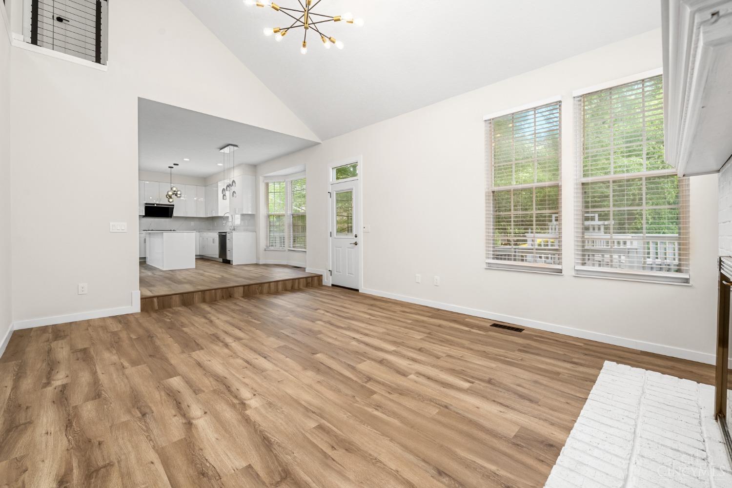 3317 Woodlake Court