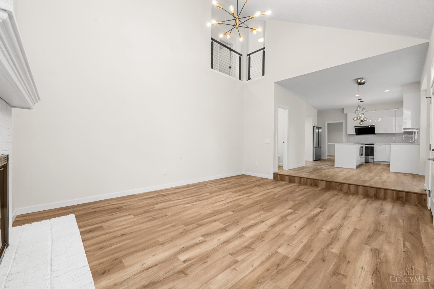 3317 Woodlake Court