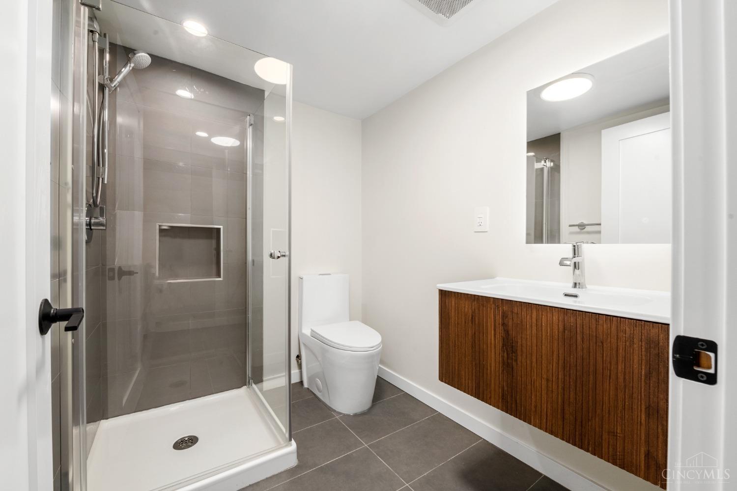 3317 Woodlake Court
