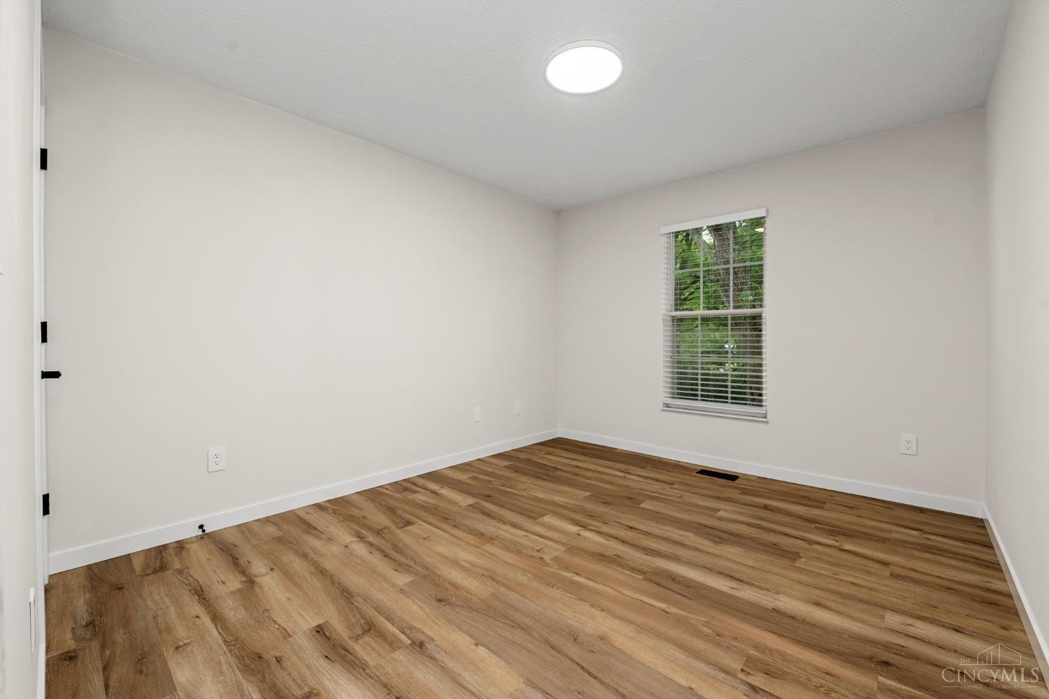 3317 Woodlake Court