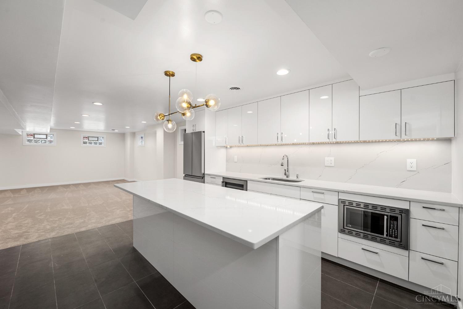 3317 Woodlake Court