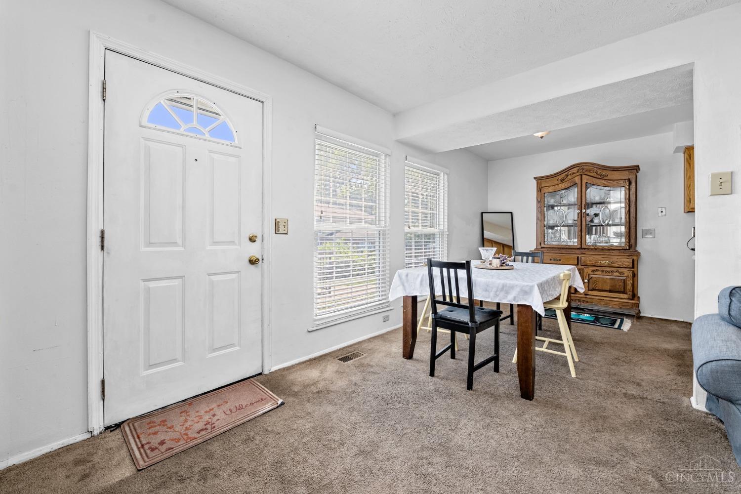 17 Moonbeam Court
