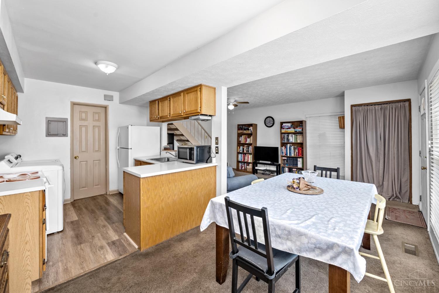 17 Moonbeam Court