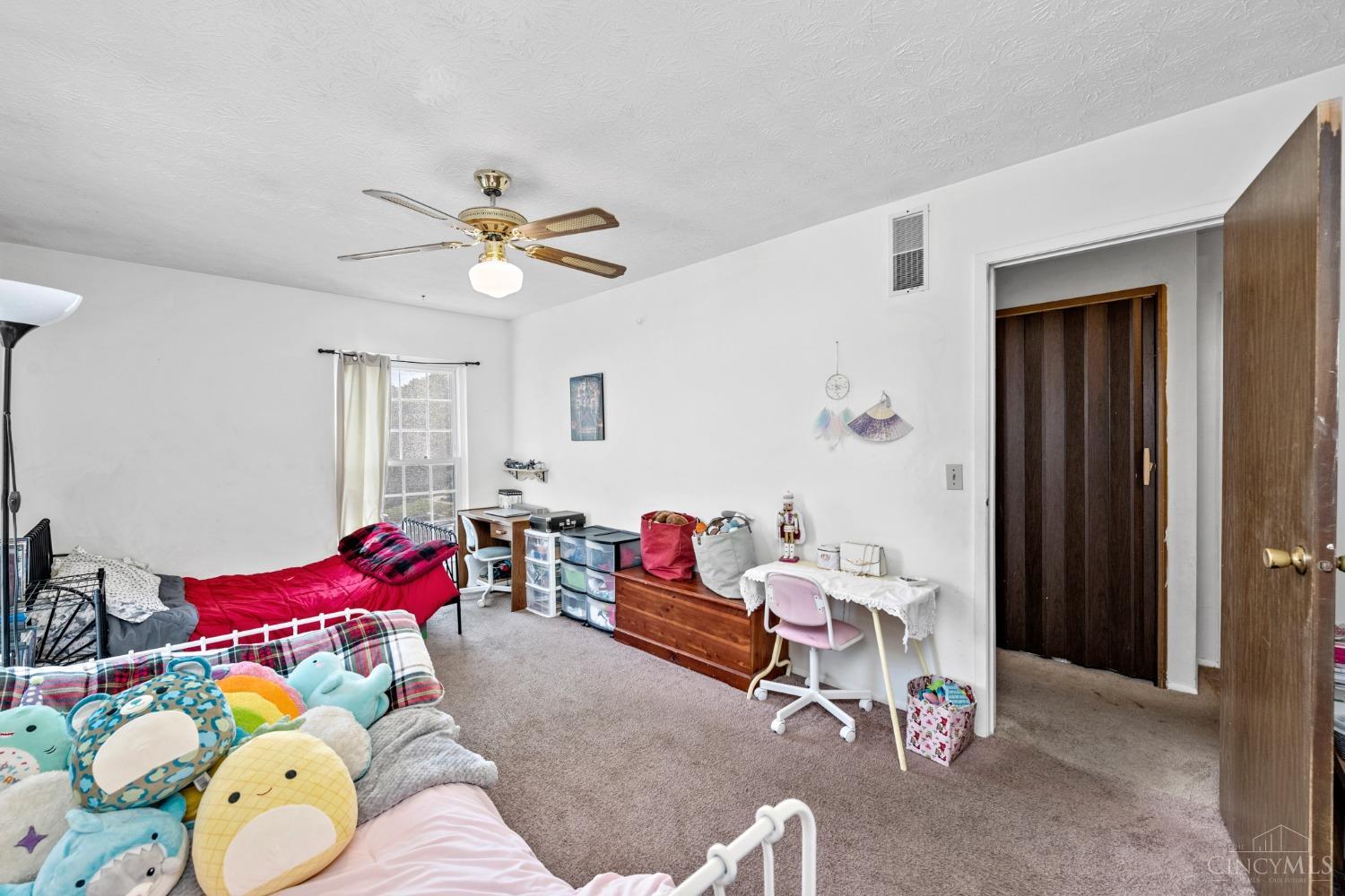 17 Moonbeam Court