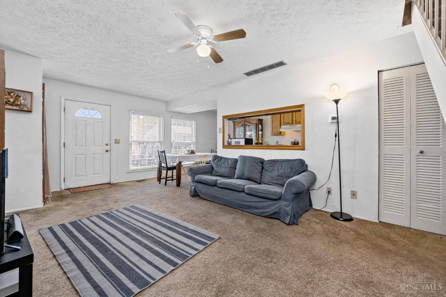 17 Moonbeam Court