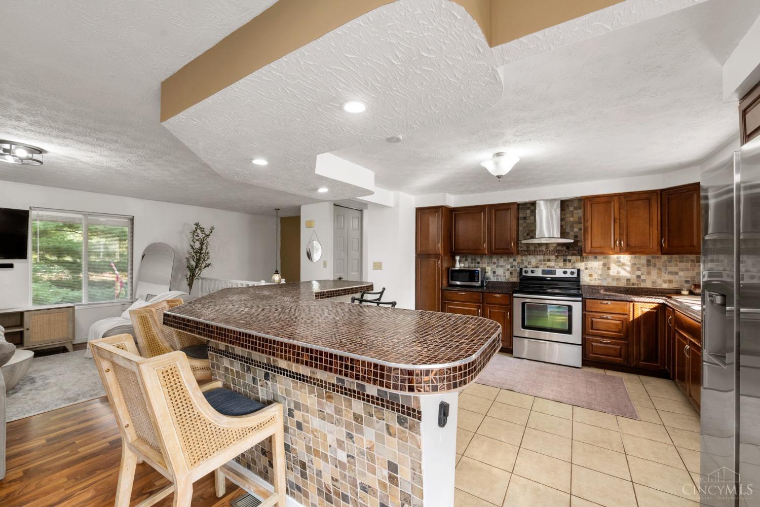 10125 Forestedge Lane
