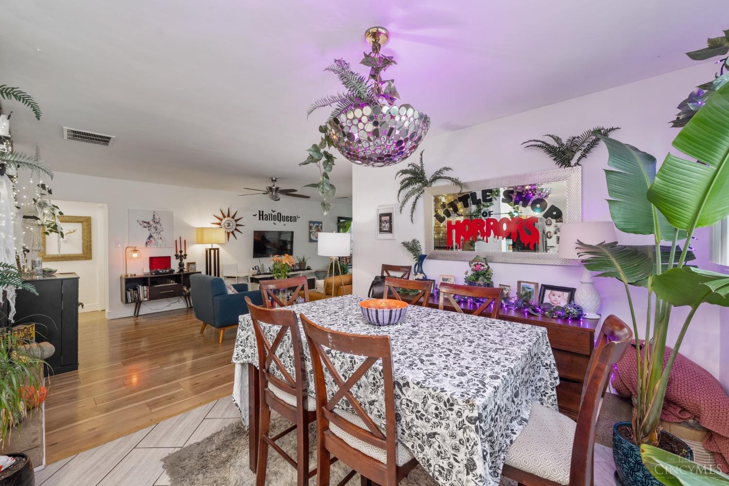 1118 Sunnyslope Drive