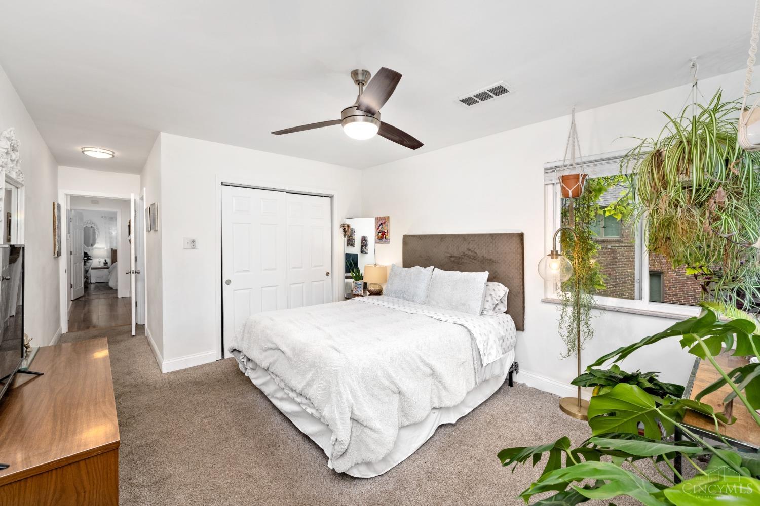 1118 Sunnyslope Drive