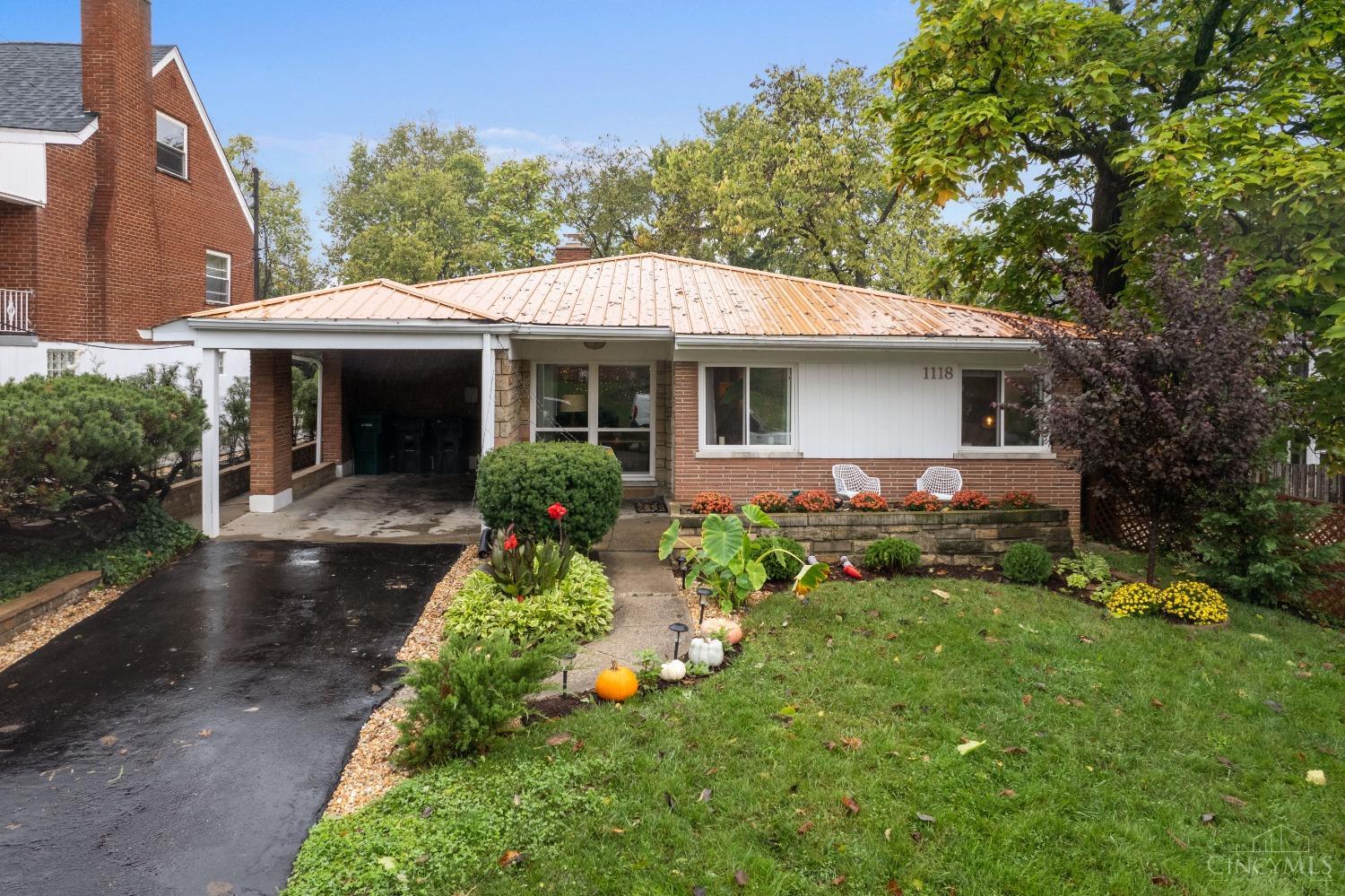 1118 Sunnyslope Drive