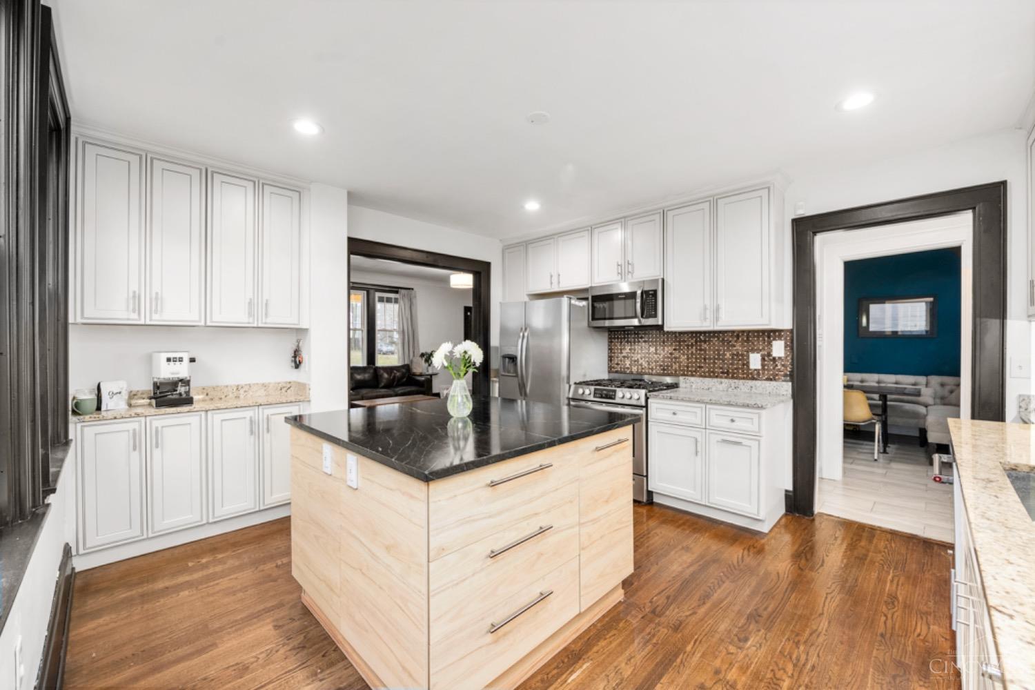1541 St Leger Place