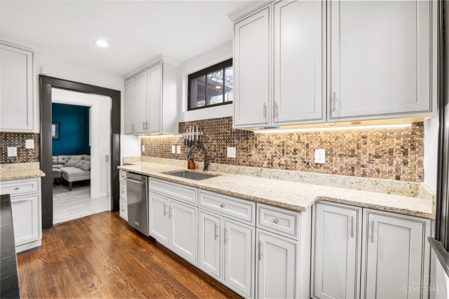 1541 St Leger Place