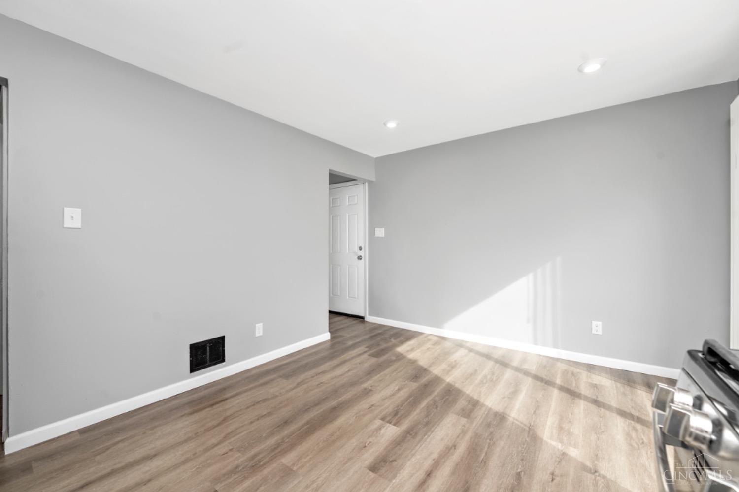 3210 Cavanaugh Avenue