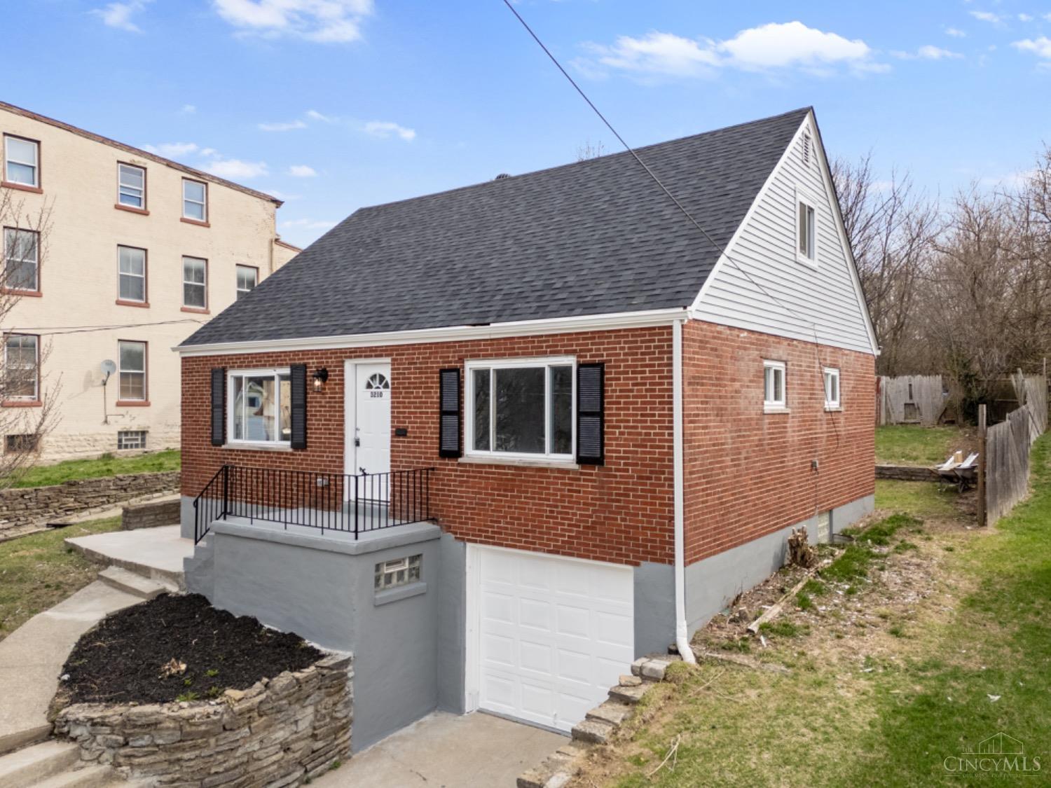 3210 Cavanaugh Avenue