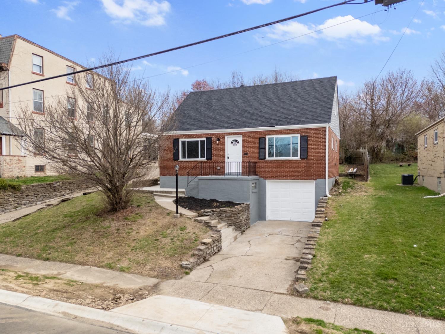 3210 Cavanaugh Avenue
