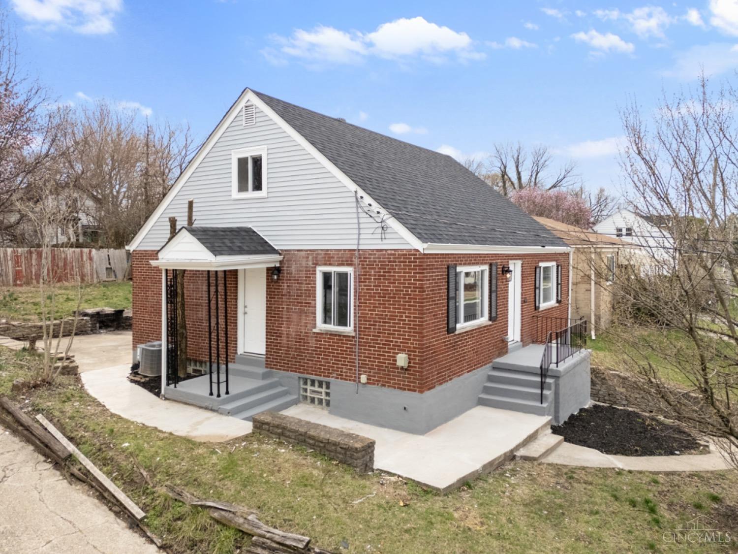 3210 Cavanaugh Avenue