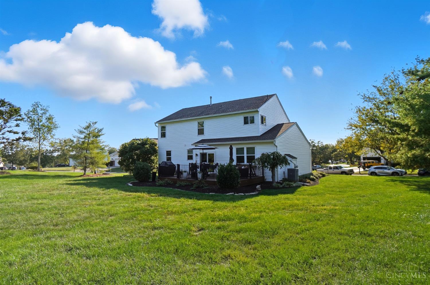 2 Cobblestone Drive