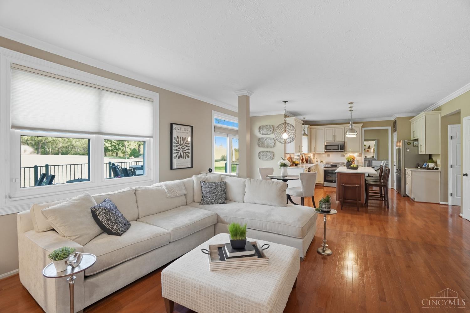 2 Cobblestone Drive
