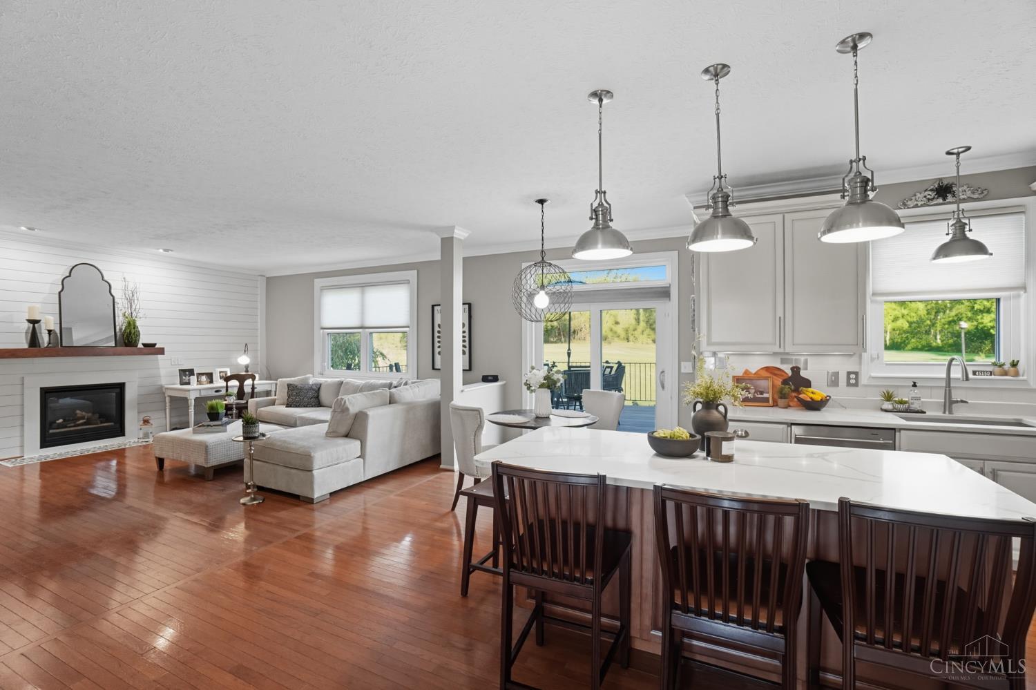 2 Cobblestone Drive