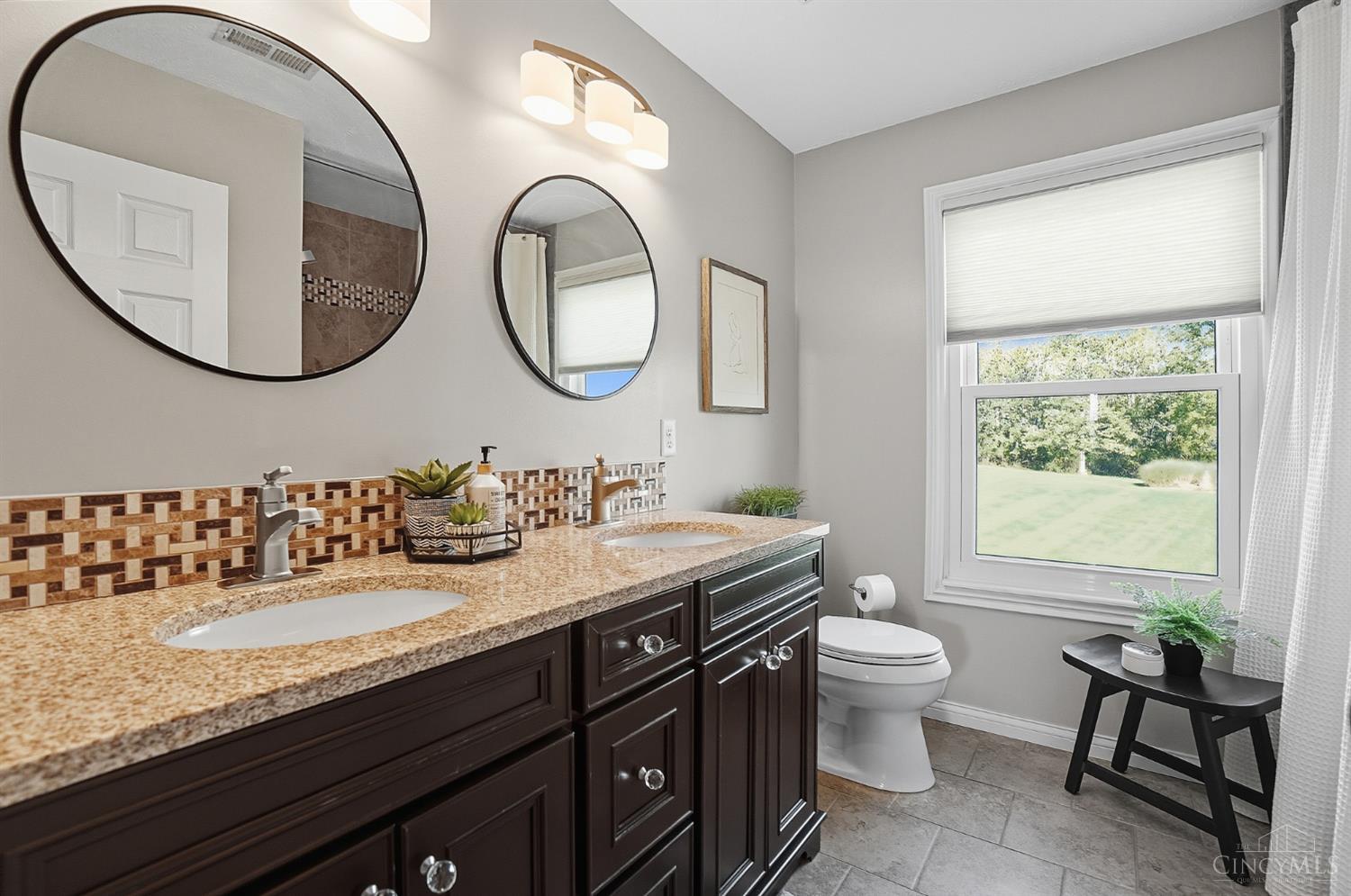 2 Cobblestone Drive