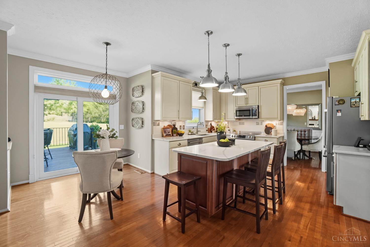 2 Cobblestone Drive