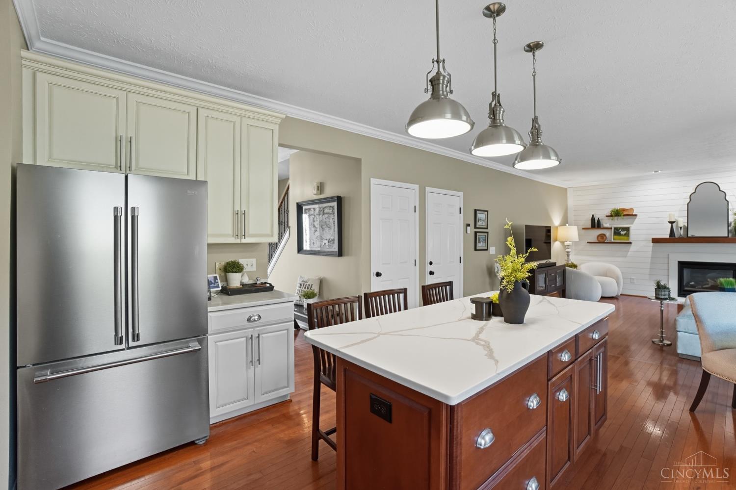 2 Cobblestone Drive