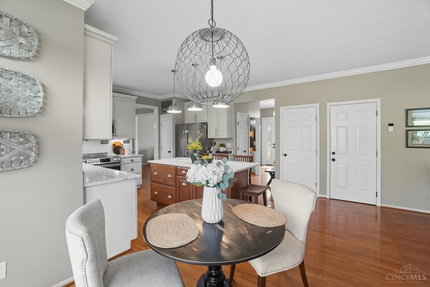 2 Cobblestone Drive