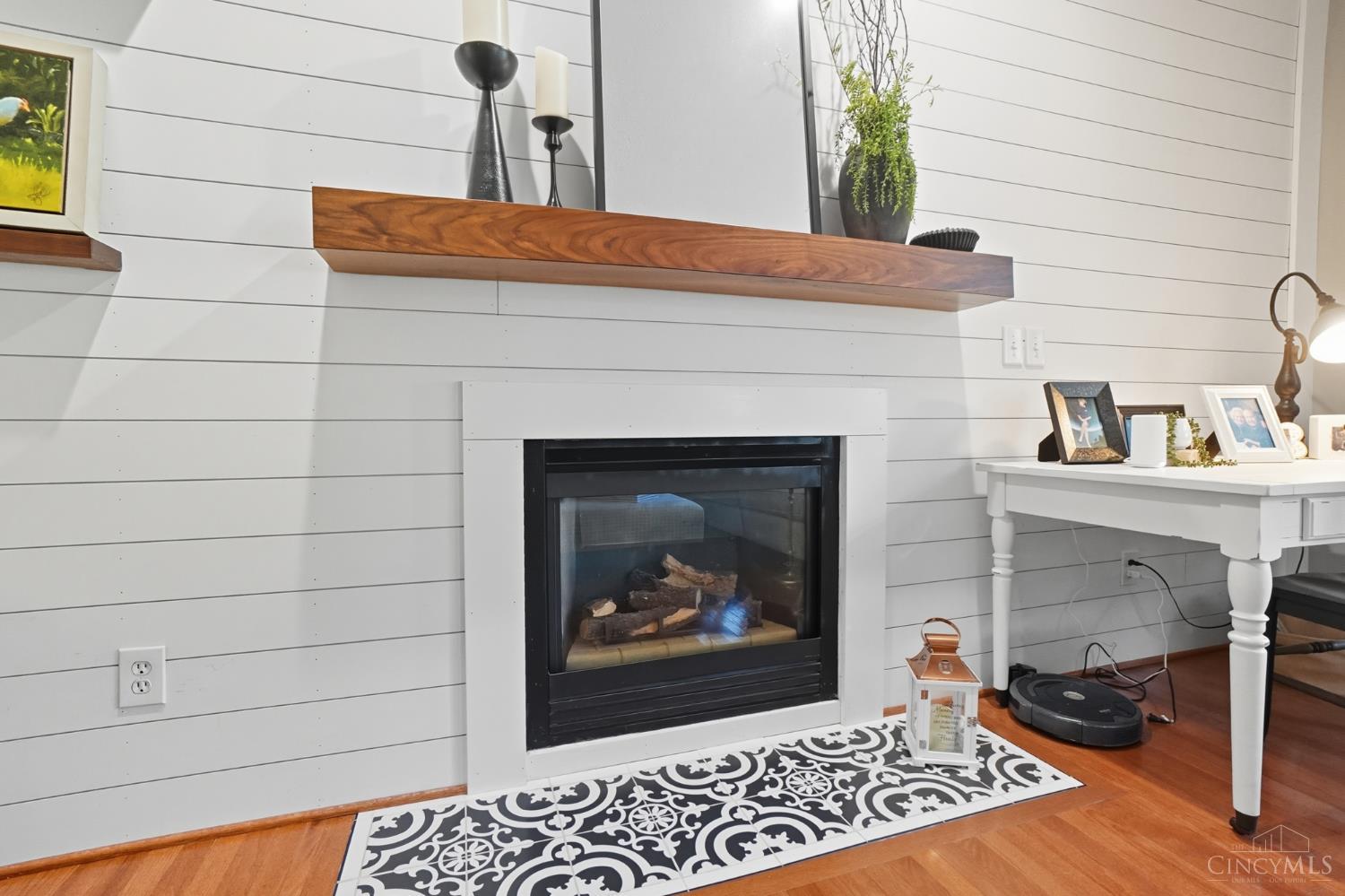 2 Cobblestone Drive