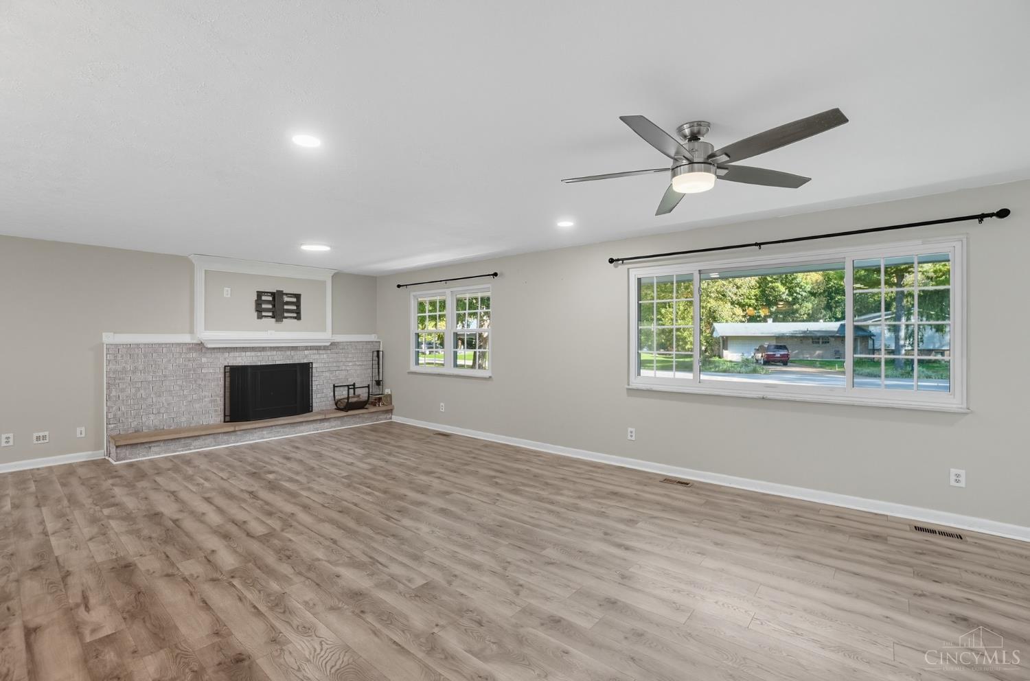 2938 Bruce Court