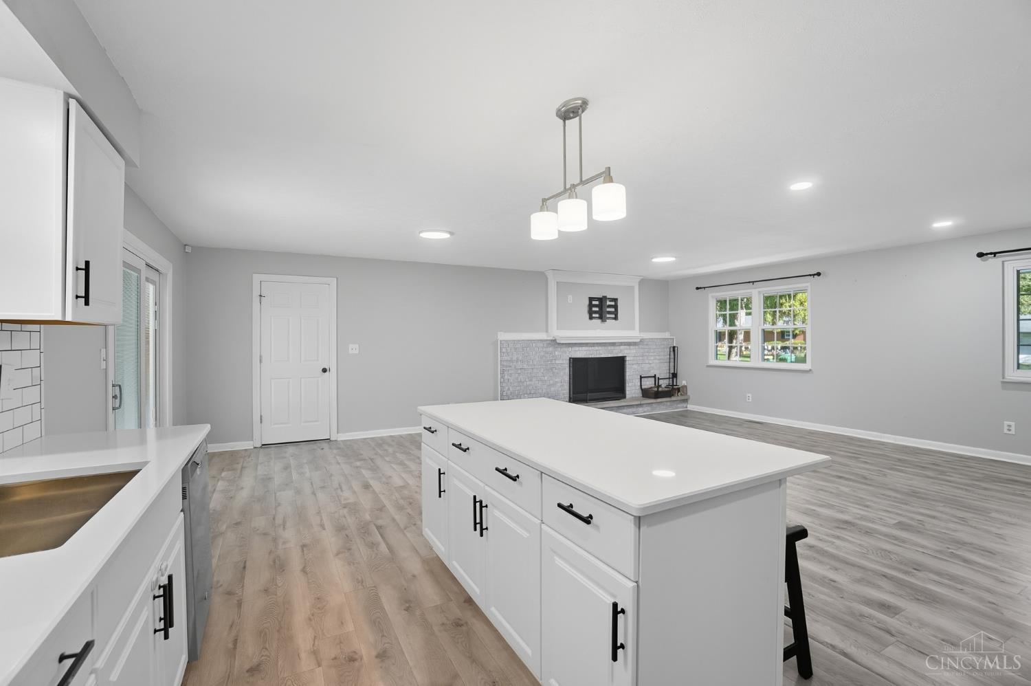 2938 Bruce Court