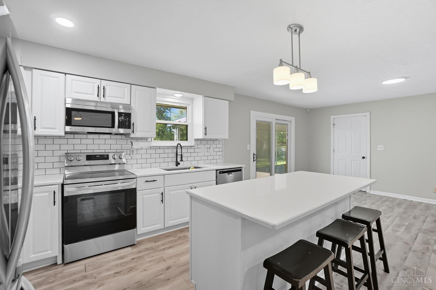2938 Bruce Court