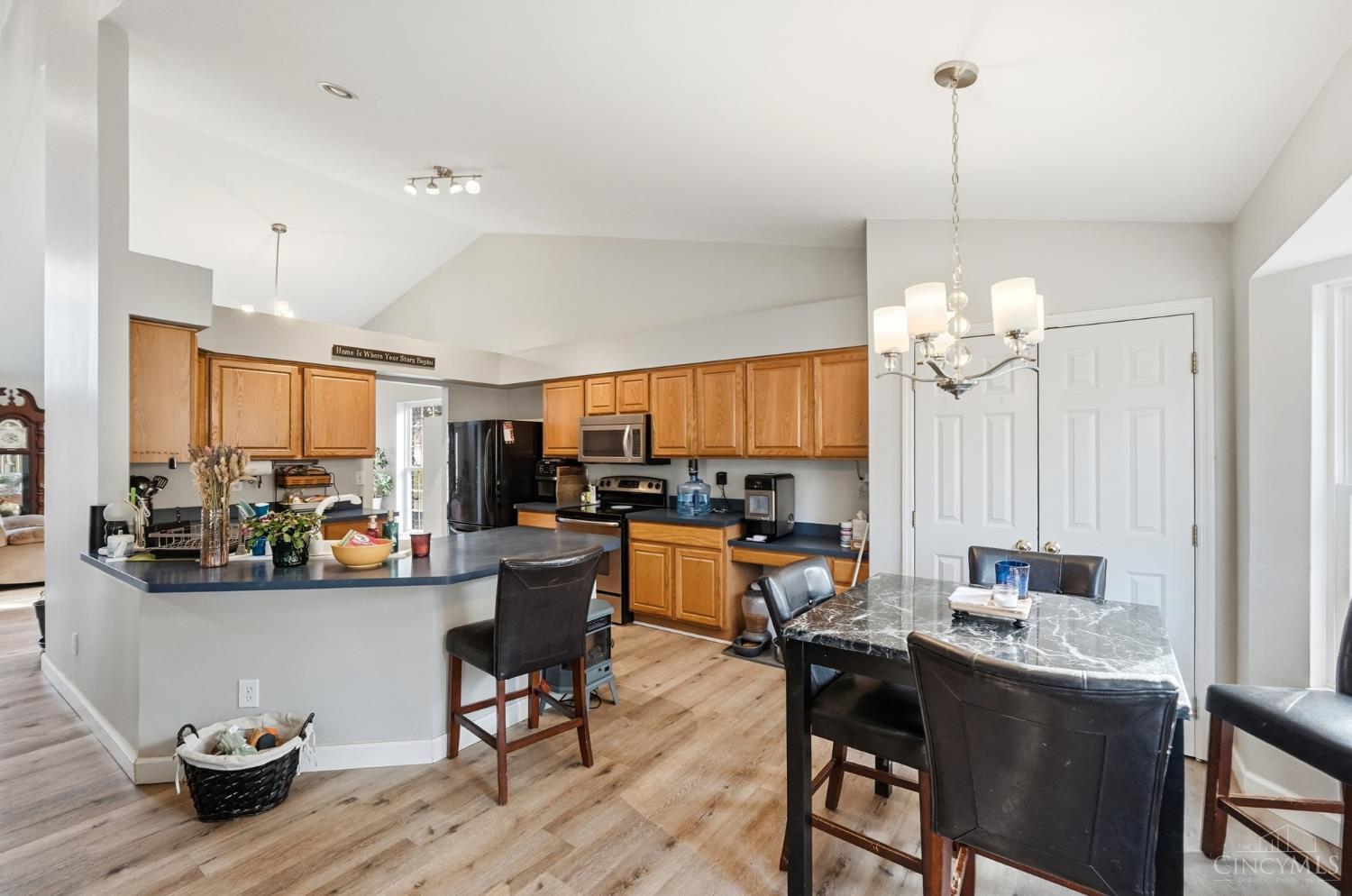 12173 Crestfield Court