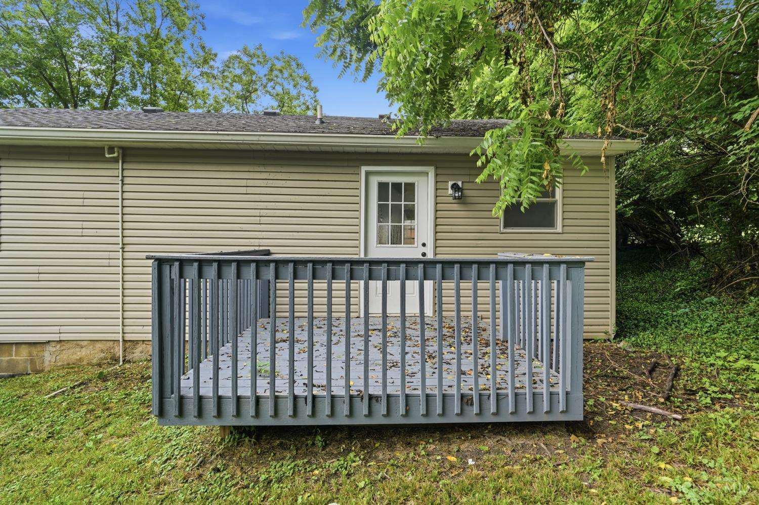 112 W Leslie Avenue
