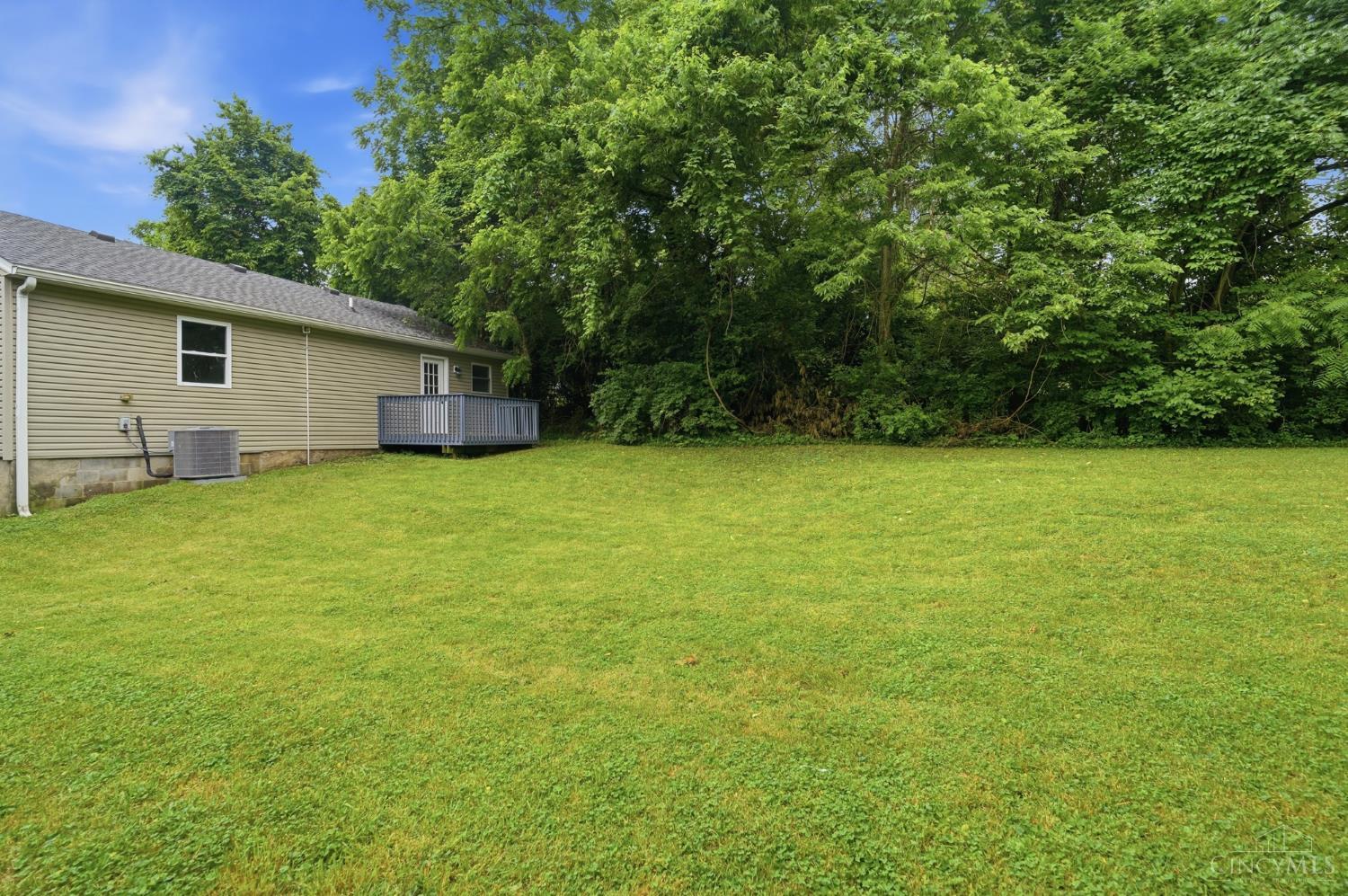 112 W Leslie Avenue