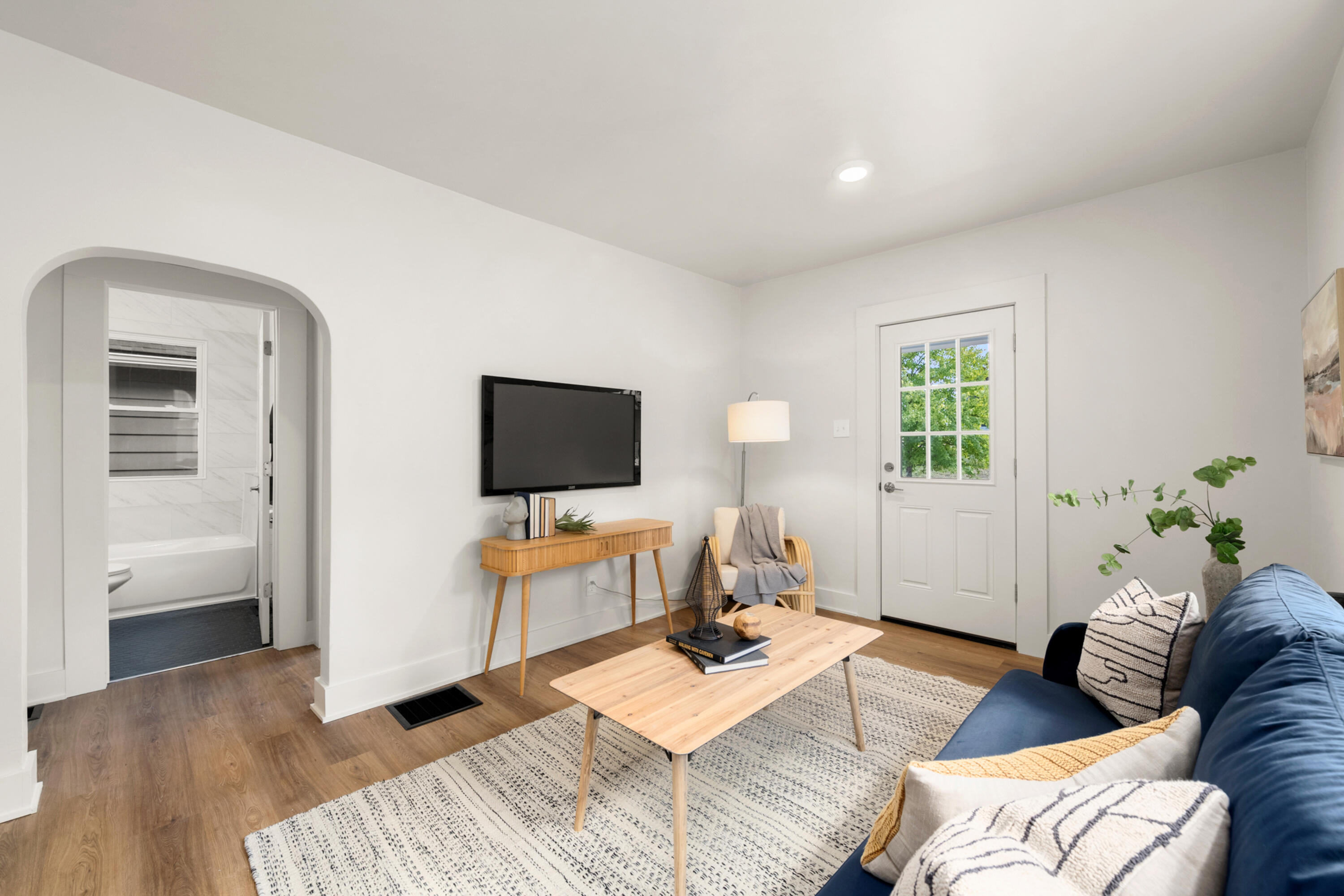 212 W 22nd Street
