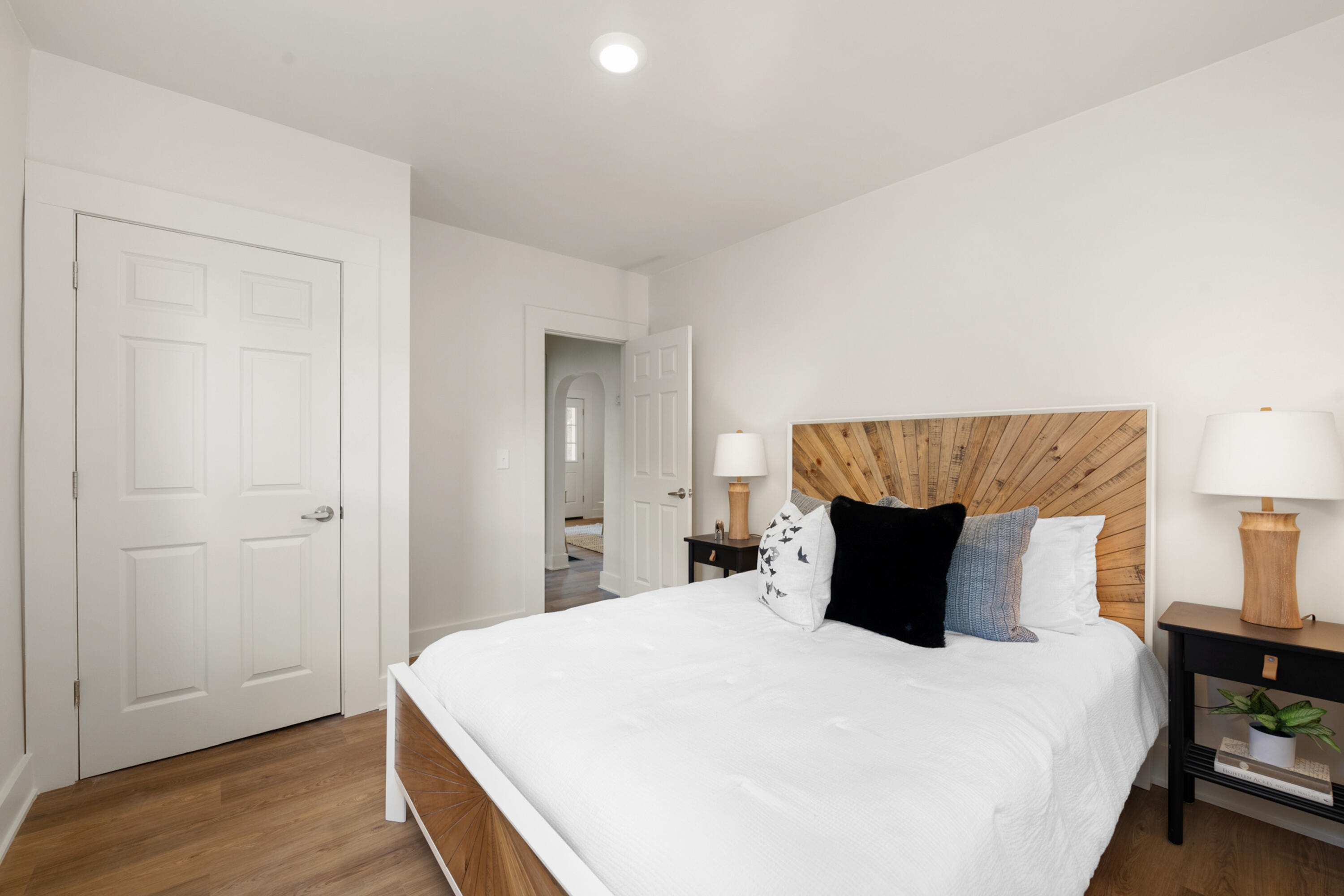 212 W 22nd Street
