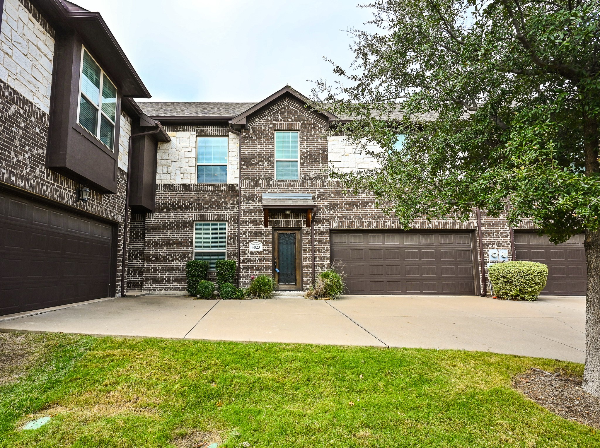 5023 Italia Lane