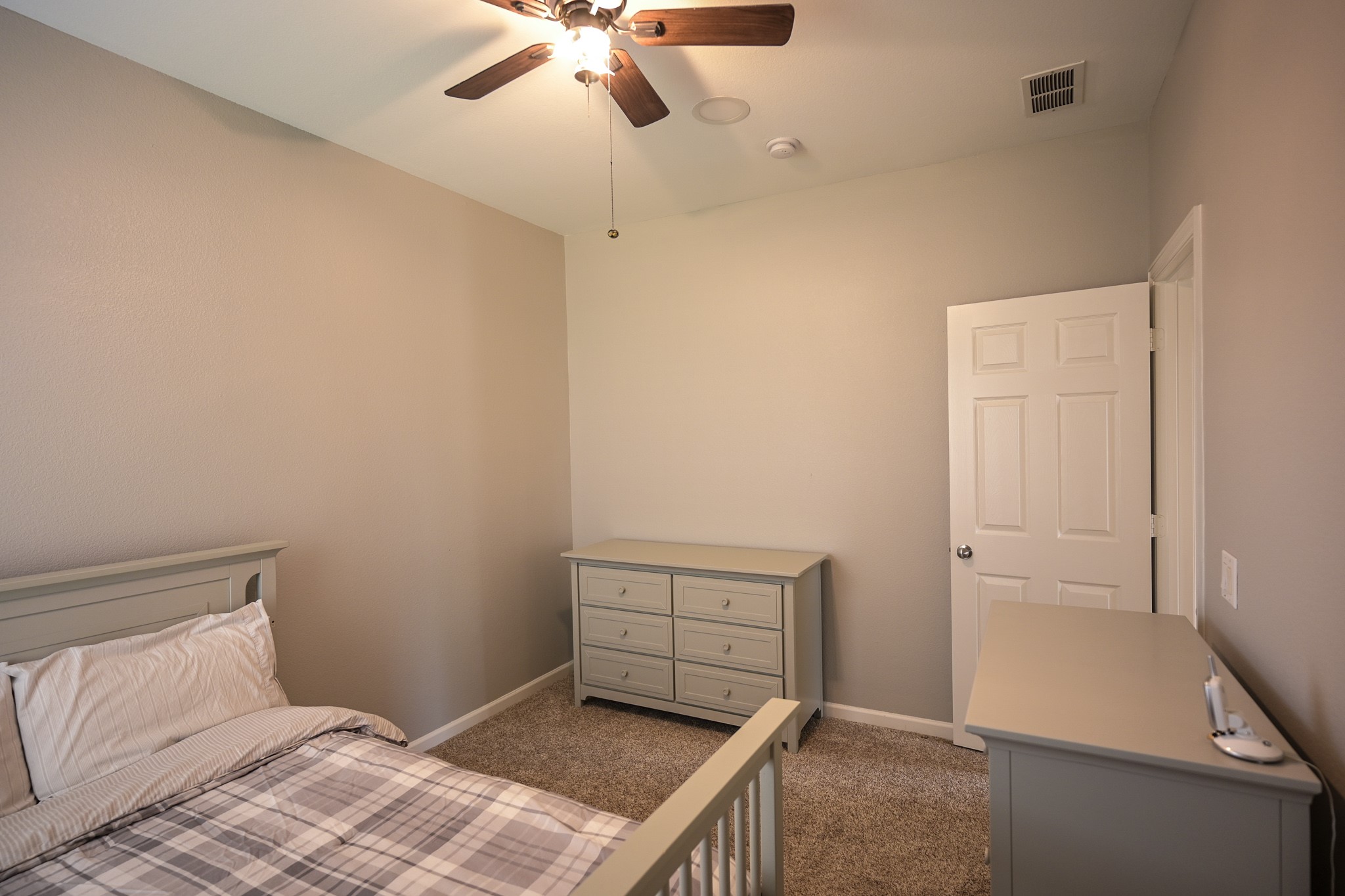 2808 S Serrano