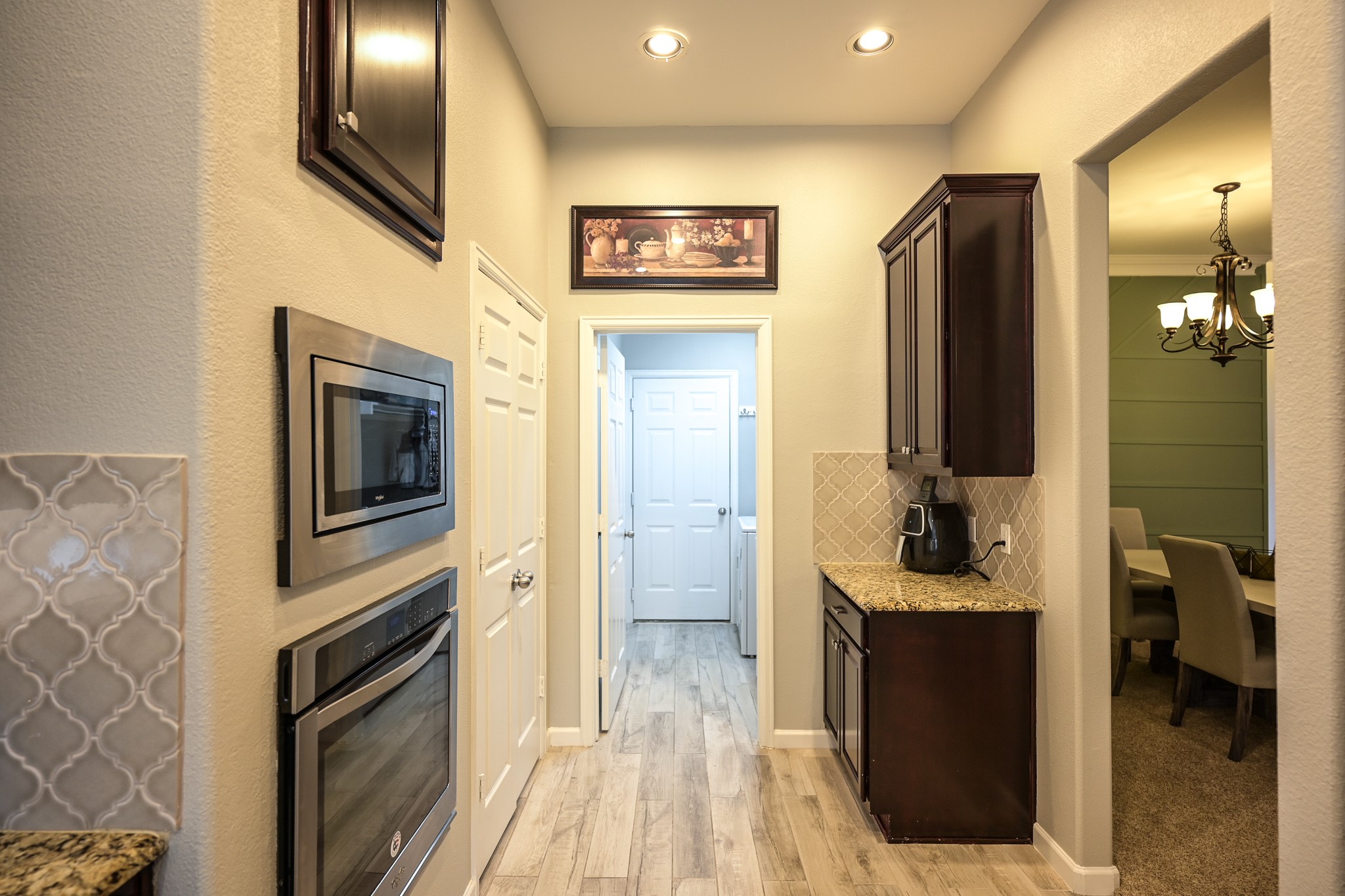 2808 S Serrano