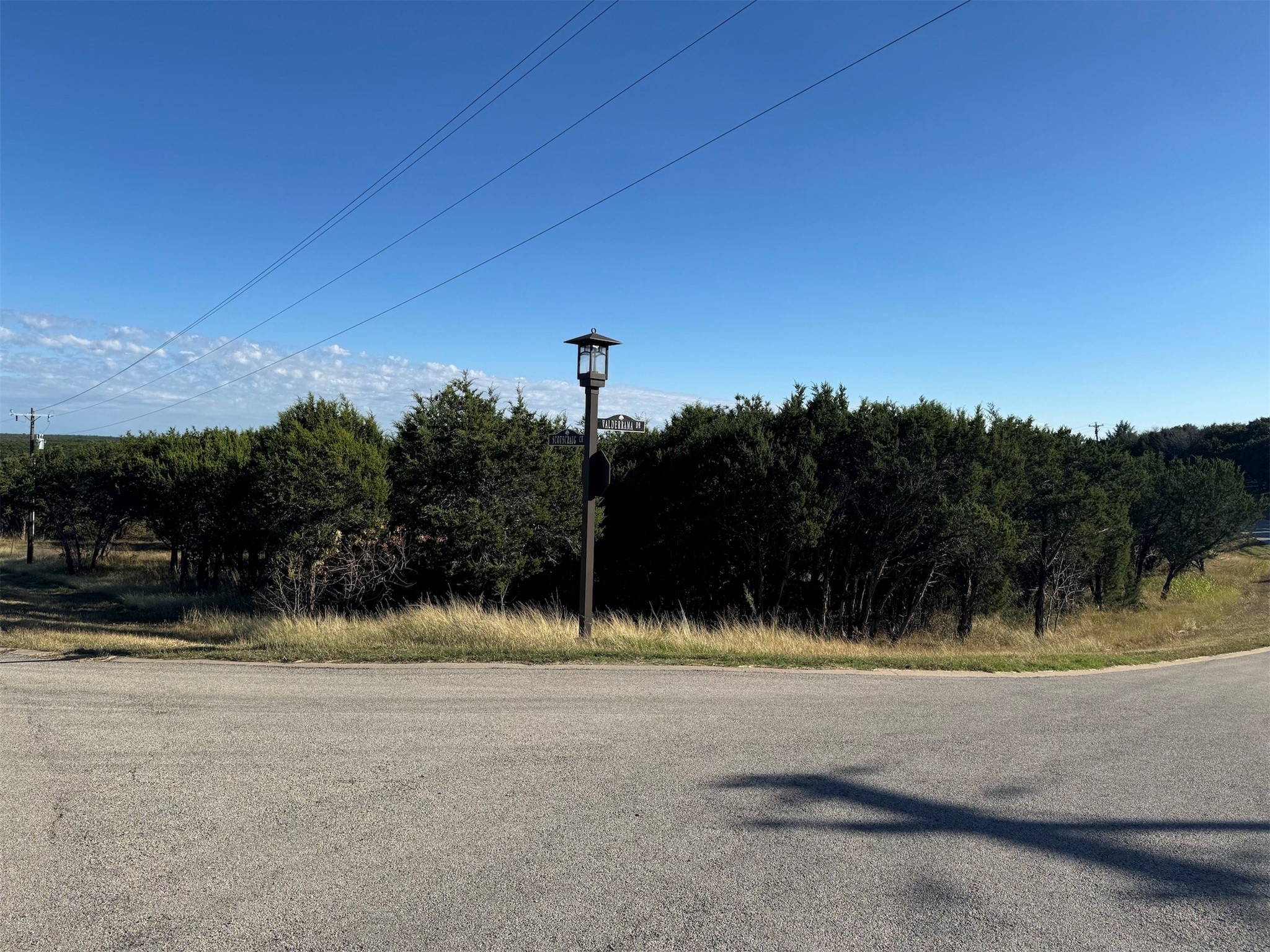 6101 Valderrama Drive