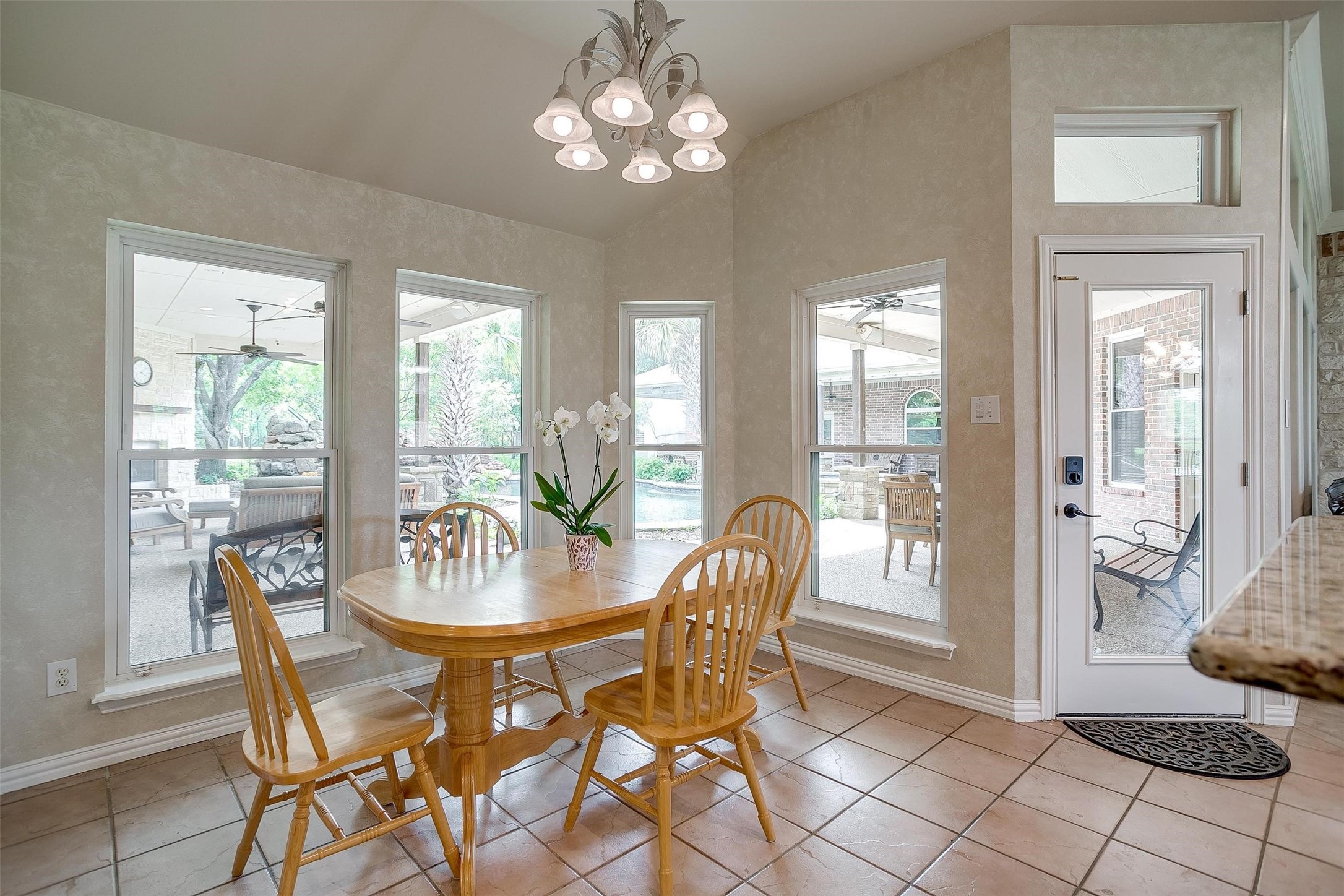 4432 Country Hill Road