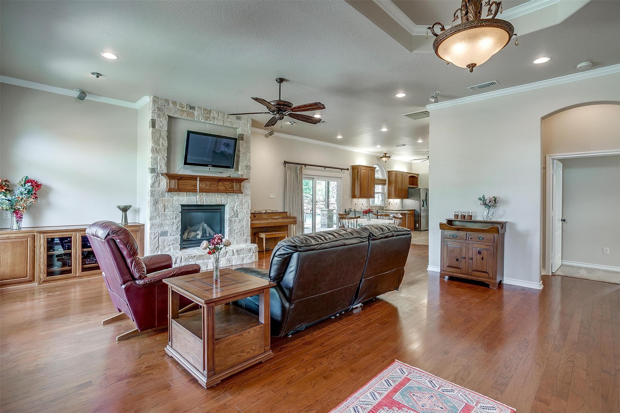 4432 Country Hill Road