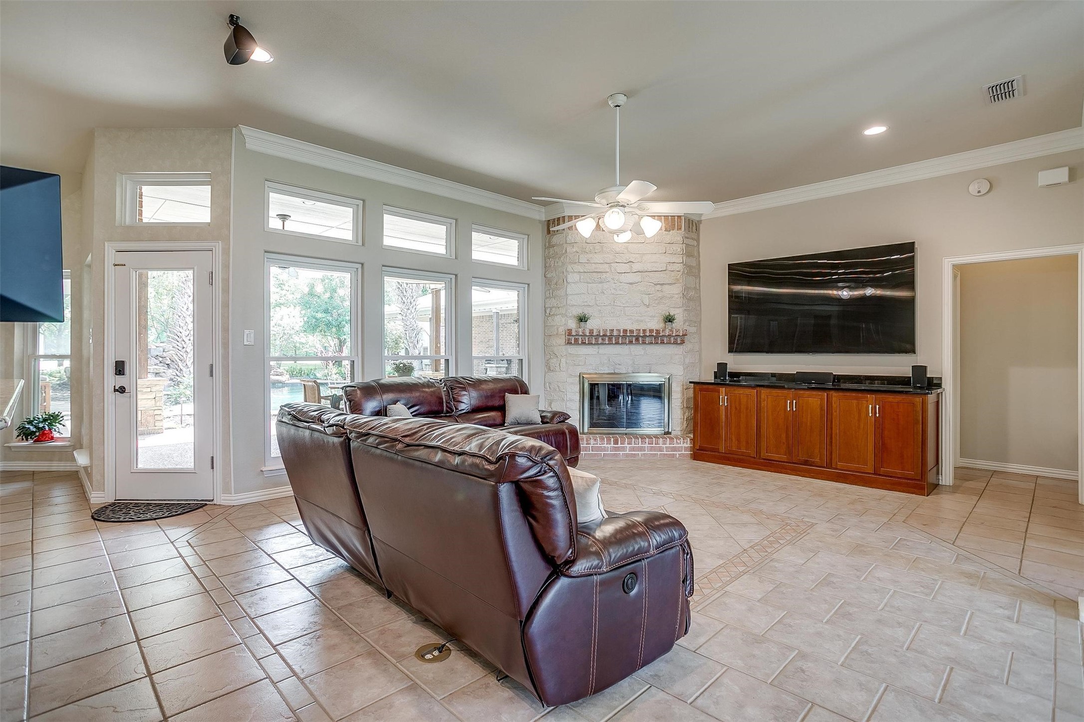 4432 Country Hill Road