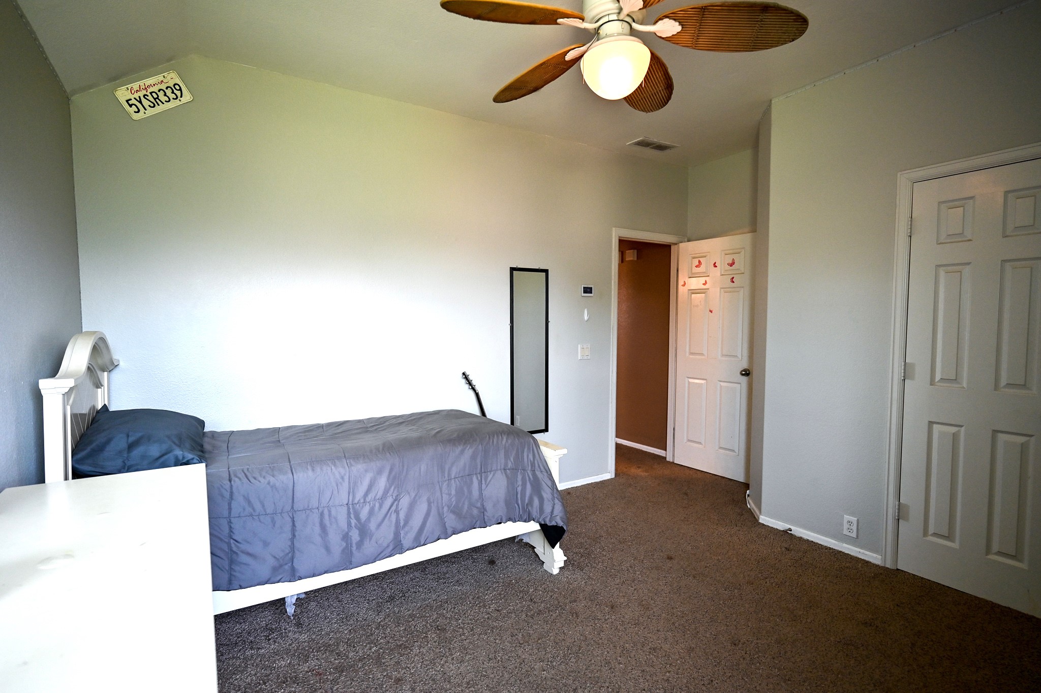 2811 S Serrano