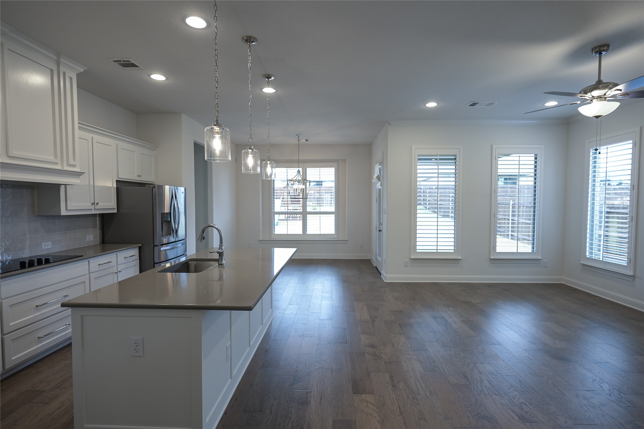 809 Deleon Drive