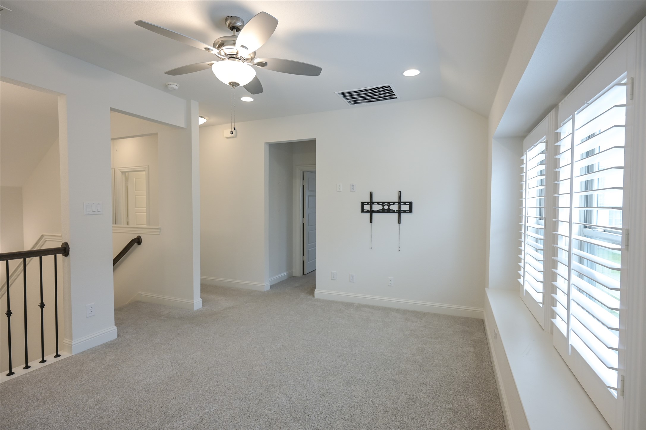 809 Deleon Drive