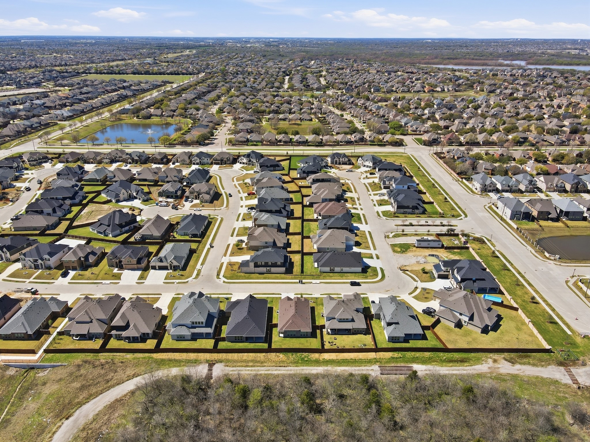 7016 Capanna Trail