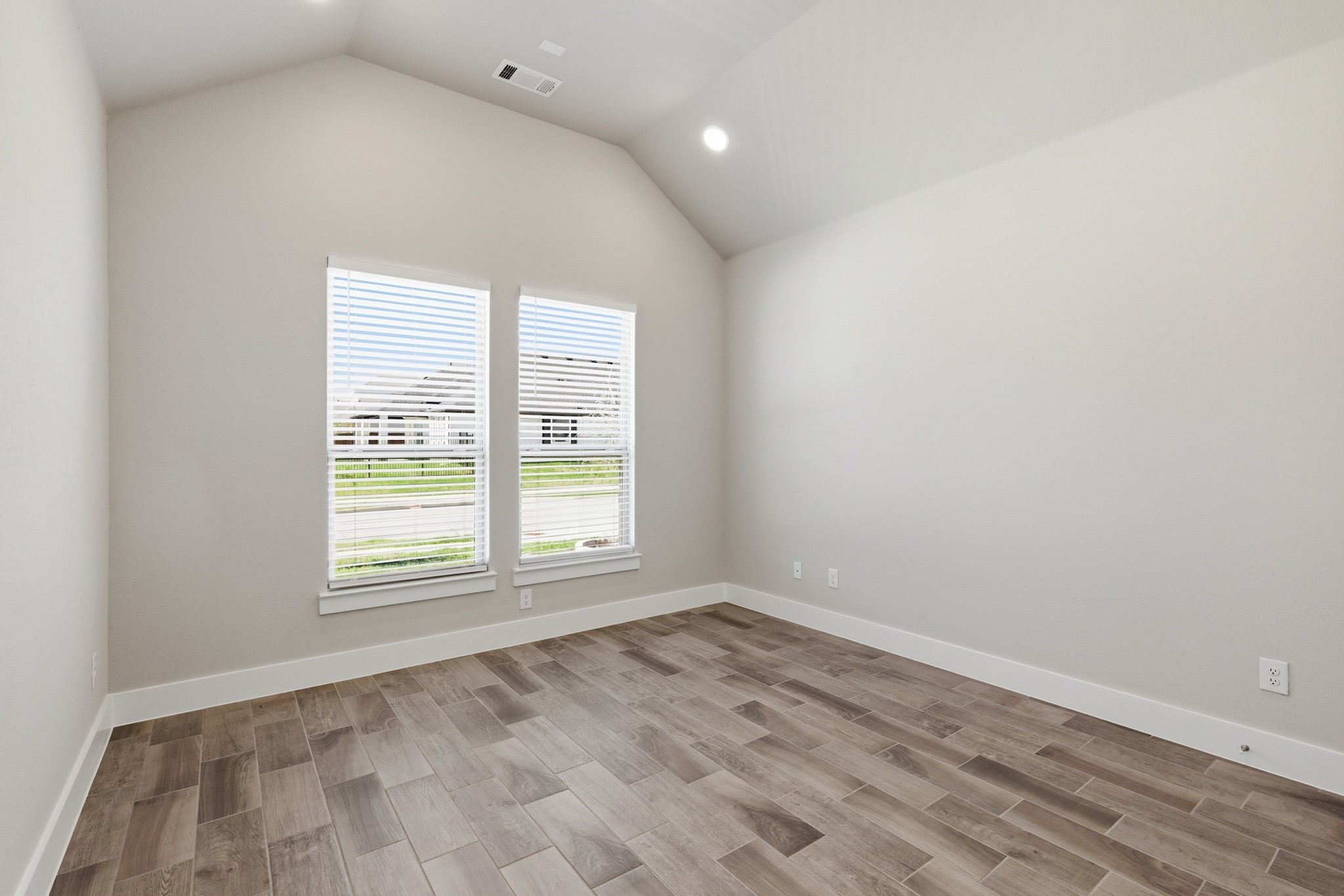 7016 Capanna Trail